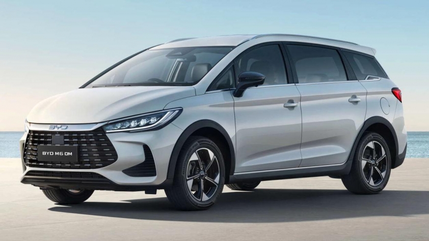 BYD M6 (4)