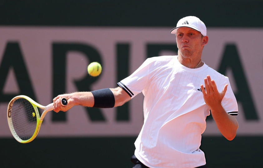 Bị HLV chặn trên MXH, tay vợt số 2 Tây Ban Nha thua thảm ở Roland Garros 2026-839927