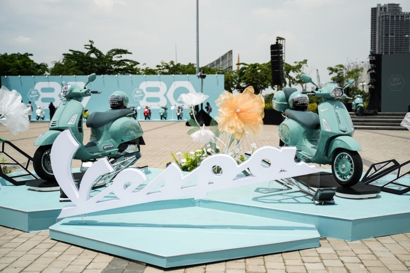 Vespa 80th