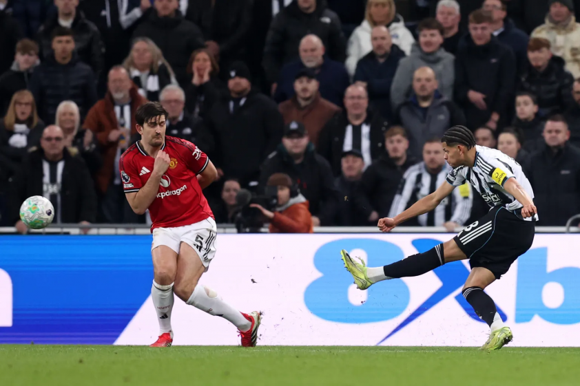 Casemiro tiết lộ cách HLV Michael Carrick 'xử' cầu thủ MU sau thất bại 834100