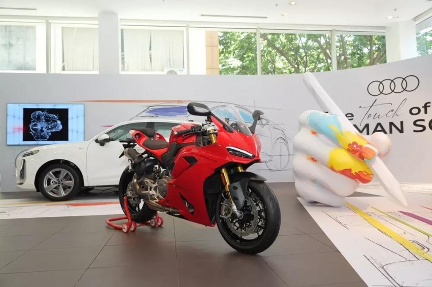 Ducati Panigale V2 S 2026 chi tiết