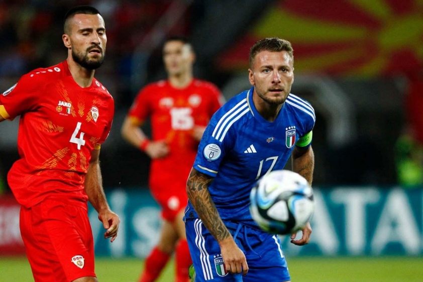 Dù không dự World Cup, Italia vẫn đá giao hữu hướng tới mục tiêu tương lai.