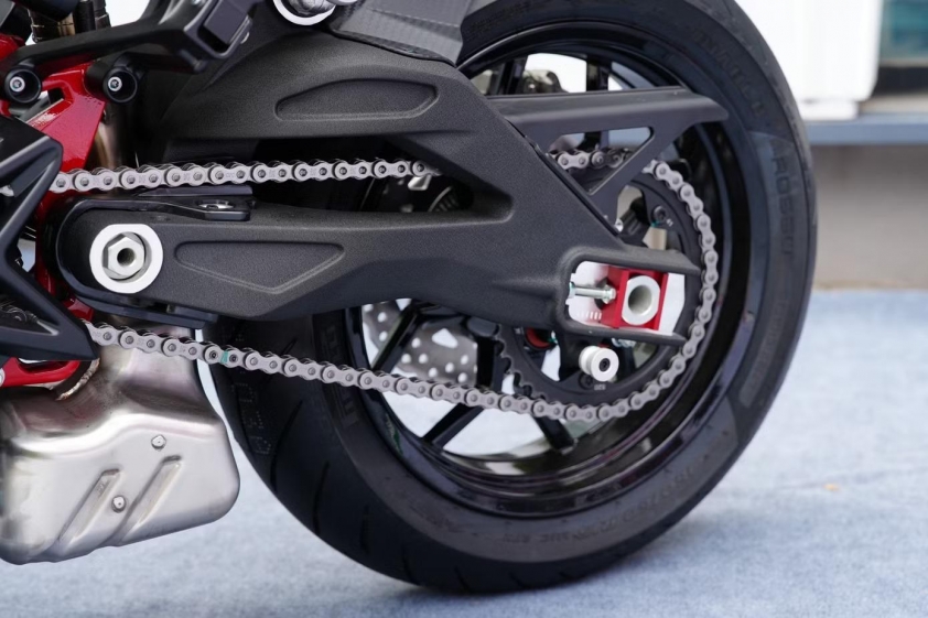 Italjet Dragster 700: Mô tô mang kiểu dáng xe tay ga, giá ngang một chiếc ô tô cỡ nhỏ 843987