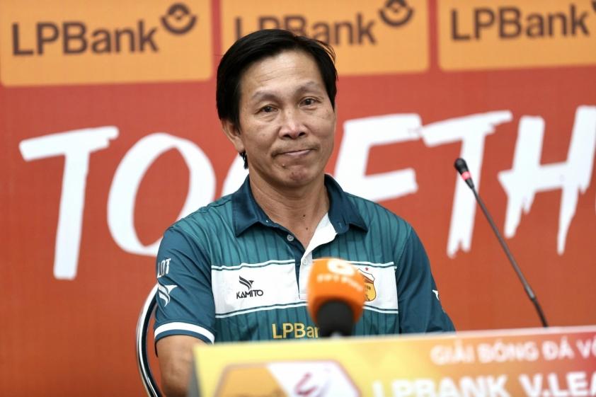 HLV HAGL: 'Arsenal cũng phải đá như chúng tôi mà thôi'-841724