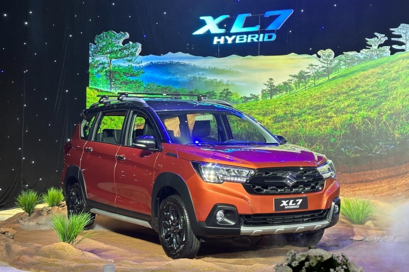 Suzuki XL7
