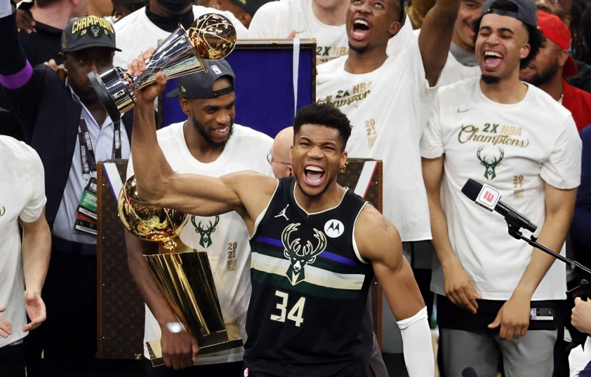 CHÍNH THỨC: 'Á thần' Giannis gia nhập Miami Heat, rời Milwaukee Bucks sau 13 năm gắn bó-855636