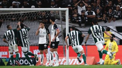 Coritiba đấu Corinthians: Cửa hẹp chỉ cách một bước