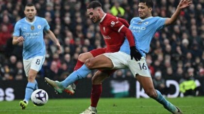 Man City được giục chiêu mộ sao khiến Chelsea đứng ngồi không yên