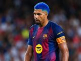 Huyền thoại Liverpool gửi thông điệp đặc biệt tới tân binh cũ của Barca