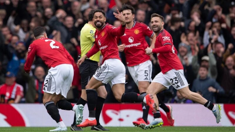 MU vs Hull City: Quỷ đỏ áp đảo, cửa thắng rộng mở