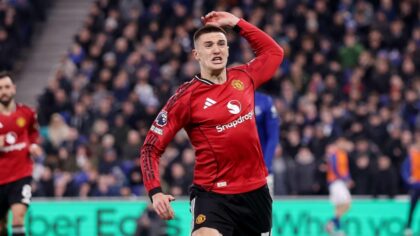 Sesko nổ súng tại C1, gửi ‘chiến thư’ trước derby Manchester